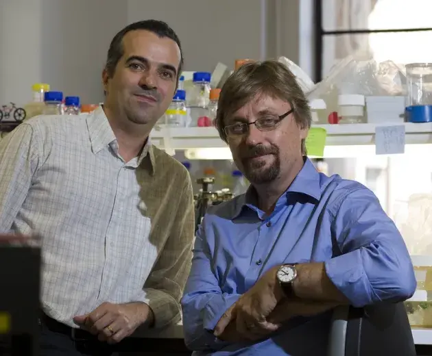 Luciano Moreira con Scott O'Neill, del World Mosquito Program